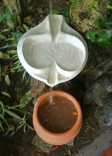 fuente de agua flowform